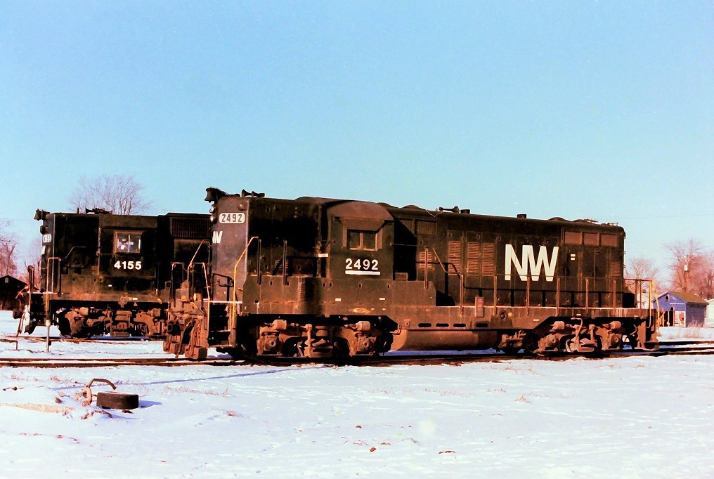 NW 2492